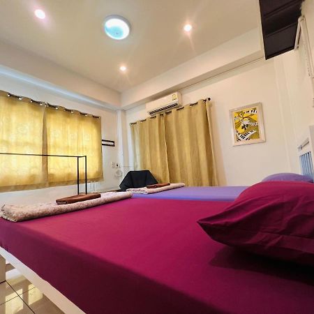 Aekkalukthai Hostel Rayong Zewnętrze zdjęcie