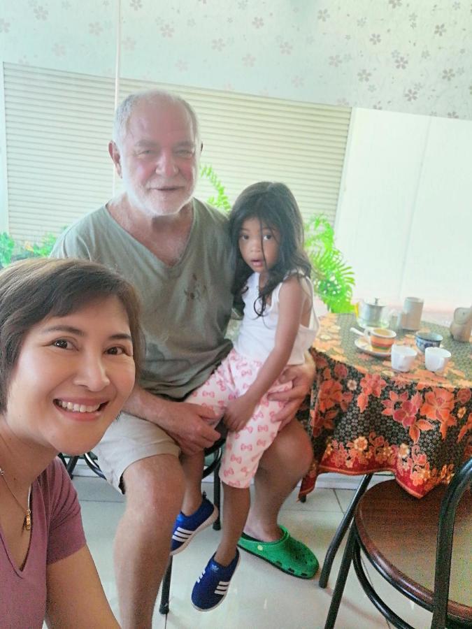 Aekkalukthai Hostel Rayong Zewnętrze zdjęcie