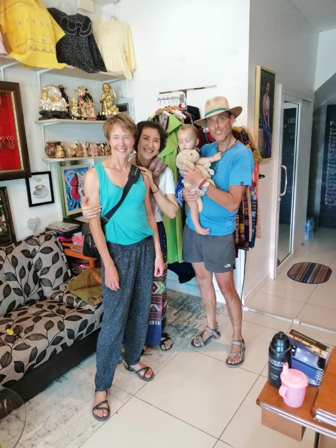 Aekkalukthai Hostel Rayong Zewnętrze zdjęcie