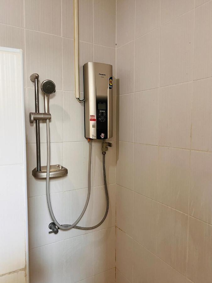 Aekkalukthai Hostel Rayong Zewnętrze zdjęcie