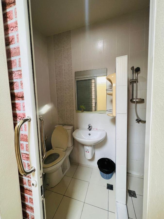 Aekkalukthai Hostel Rayong Zewnętrze zdjęcie