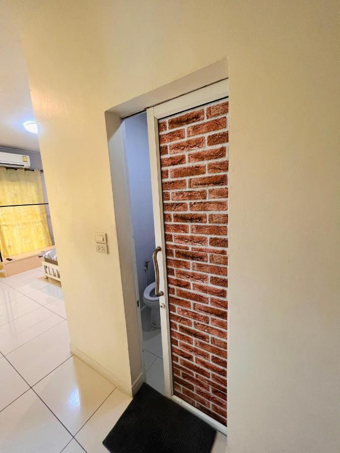 Aekkalukthai Hostel Rayong Zewnętrze zdjęcie