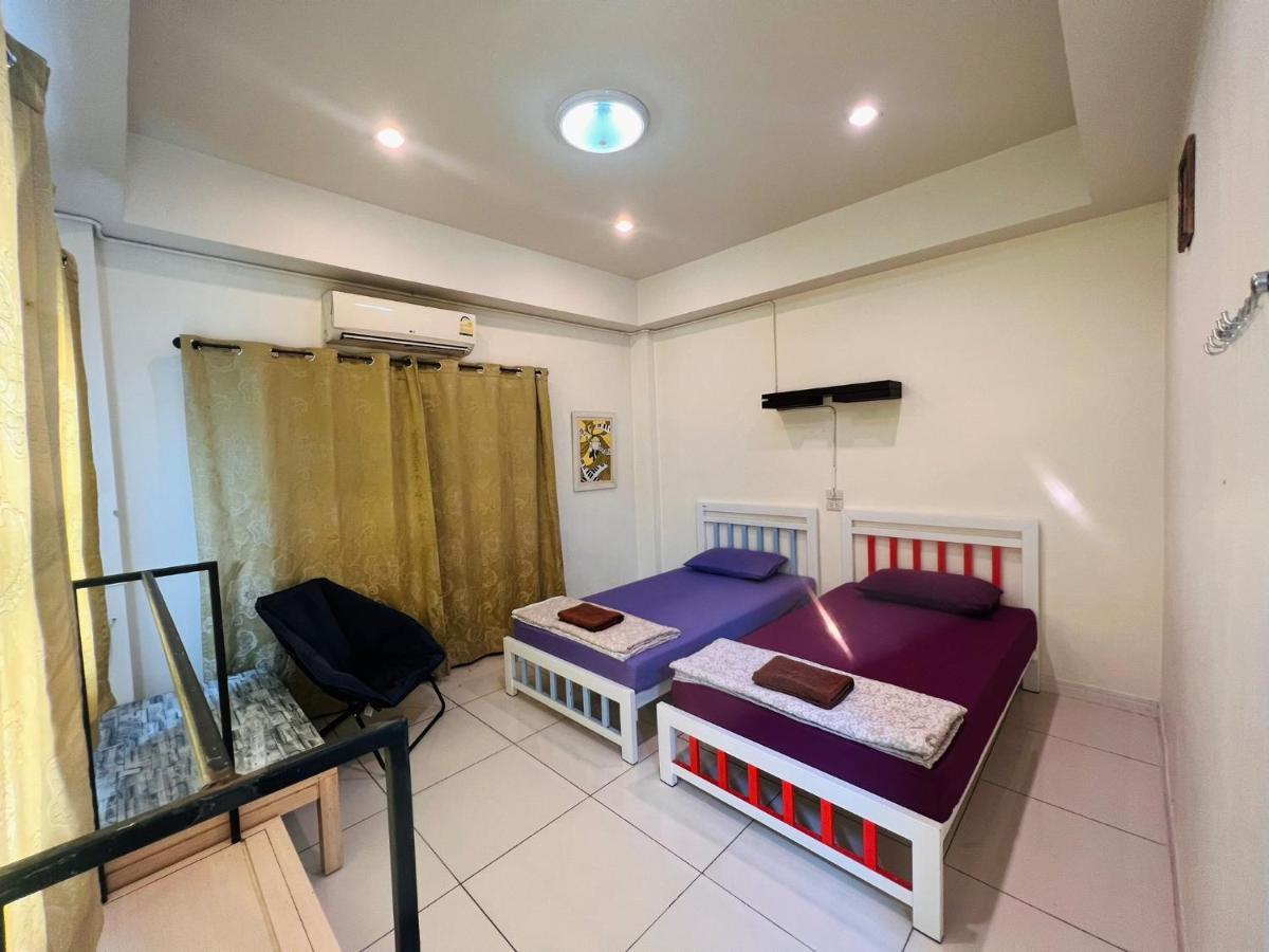 Aekkalukthai Hostel Rayong Zewnętrze zdjęcie