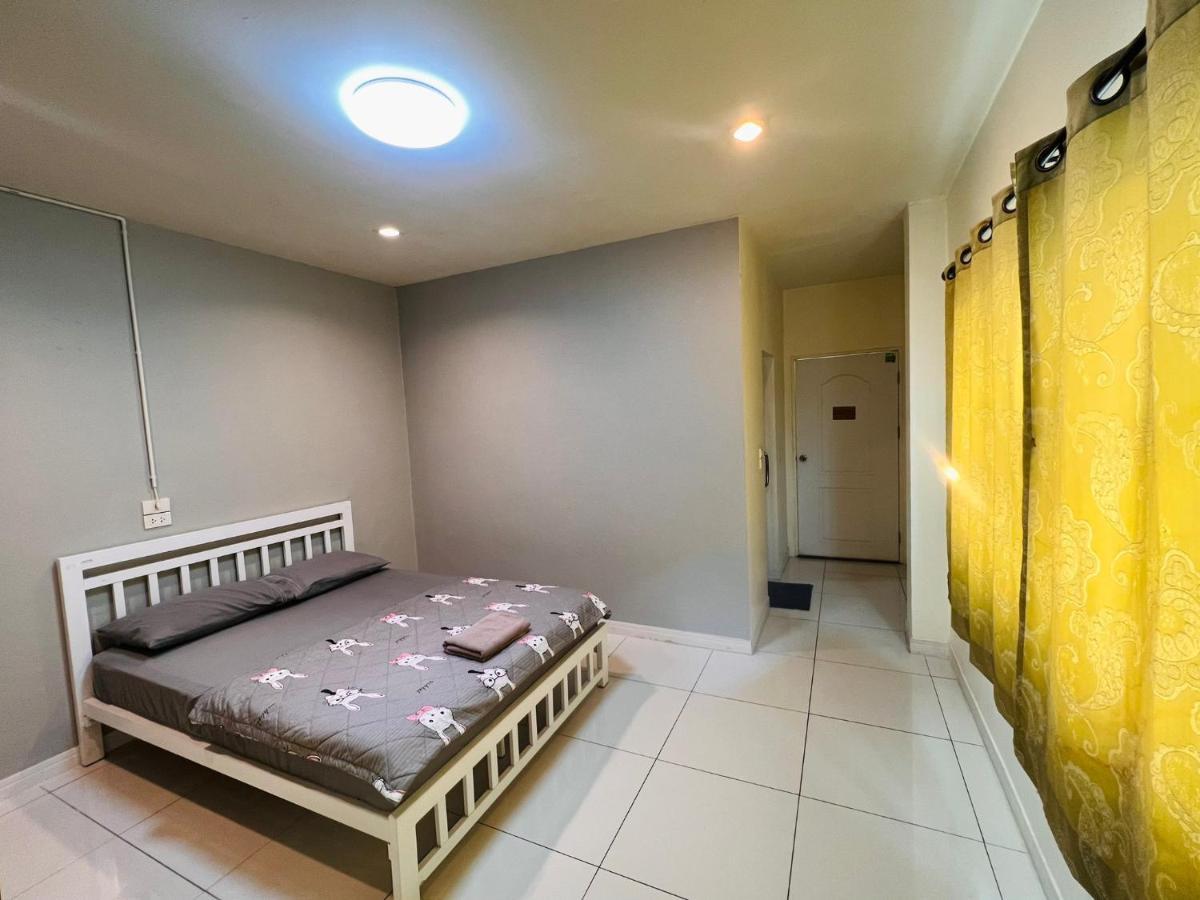 Aekkalukthai Hostel Rayong Zewnętrze zdjęcie