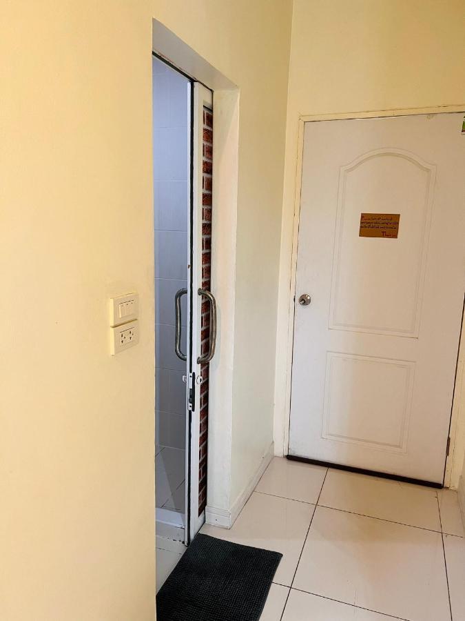 Aekkalukthai Hostel Rayong Zewnętrze zdjęcie