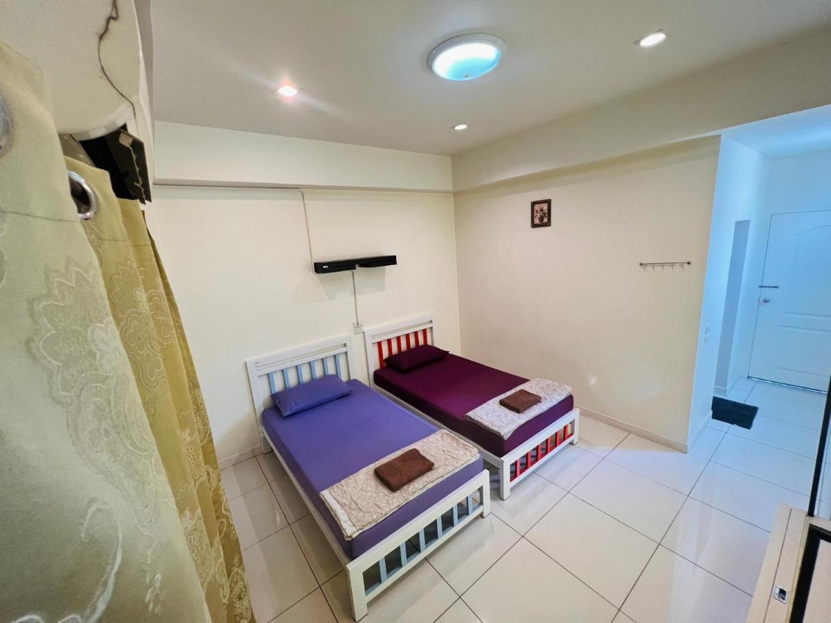 Aekkalukthai Hostel Rayong Zewnętrze zdjęcie